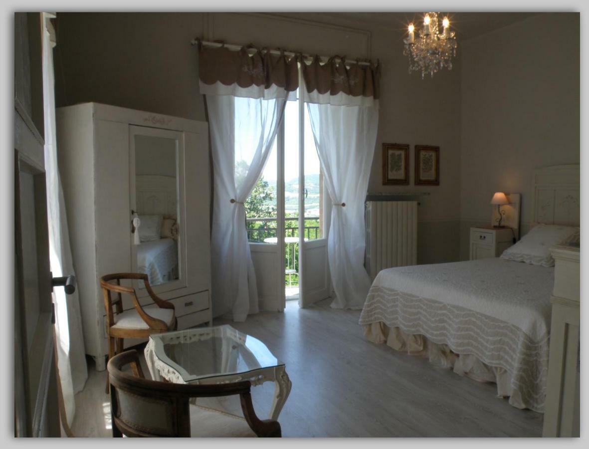 Cascina Luvot Bed and Breakfast Melazzo Exteriör bild