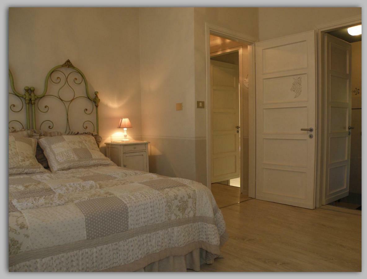 Cascina Luvot Bed and Breakfast Melazzo Exteriör bild