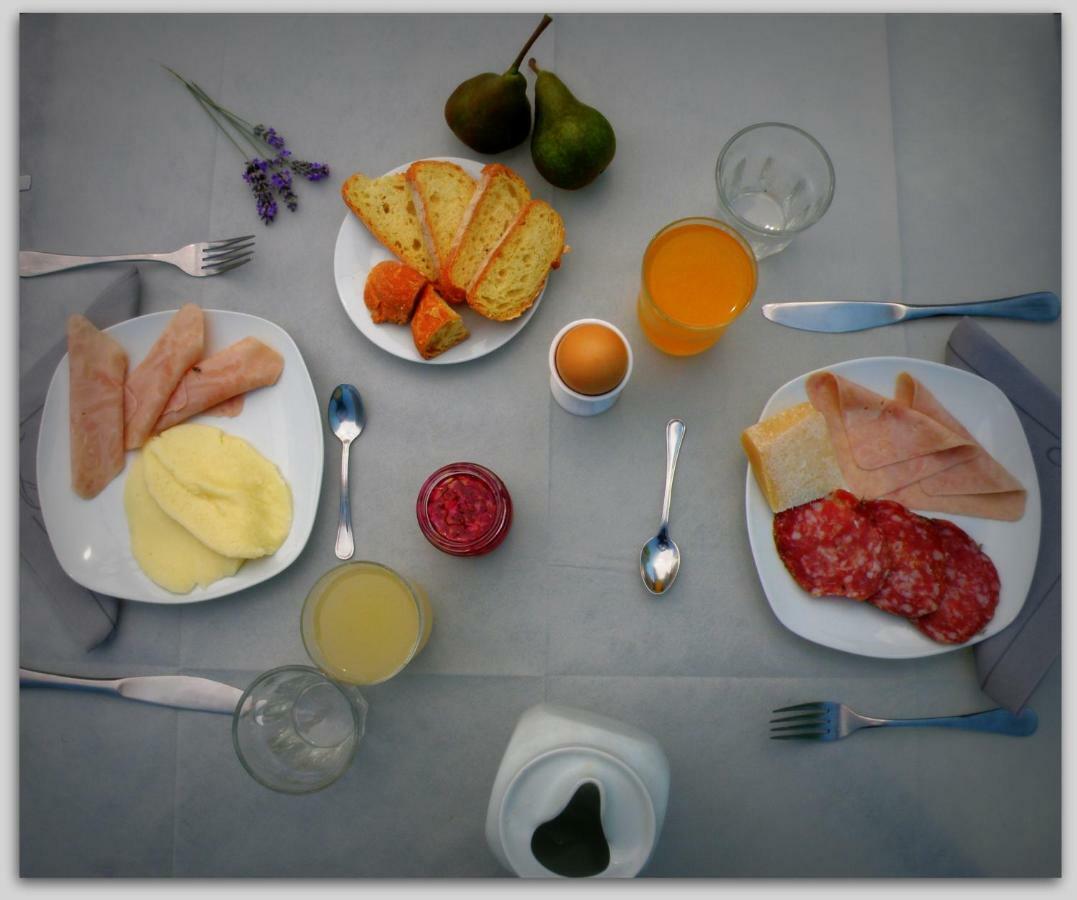 Cascina Luvot Bed and Breakfast Melazzo Exteriör bild