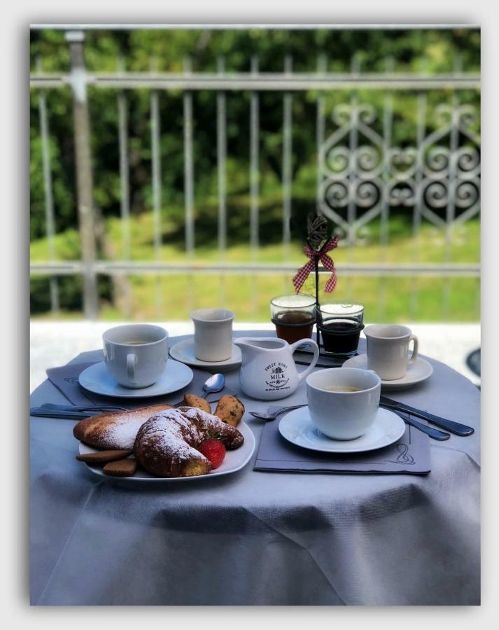 Cascina Luvot Bed and Breakfast Melazzo Exteriör bild